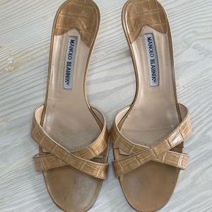 Manolo Blahnik Tan Crocodile Callamu Slides